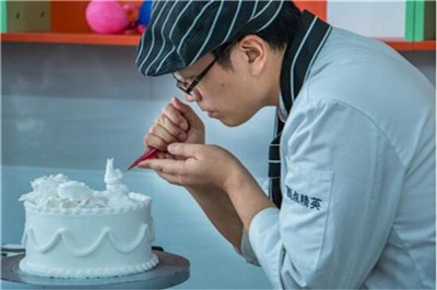 中西糕點技校保定中西糕點 生日蛋糕 烘焙面包培訓學校