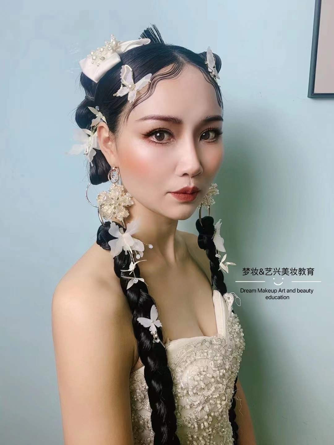 广安化妆网红新娘造型