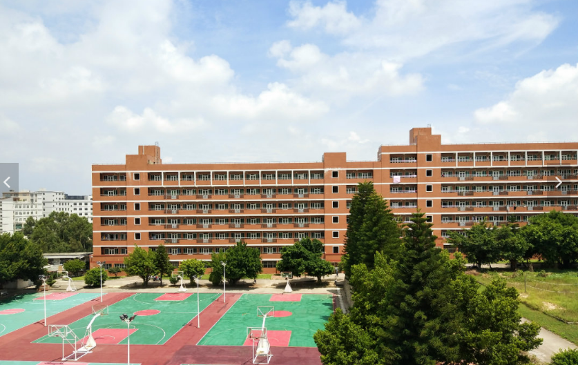 泉州纺织服装学院